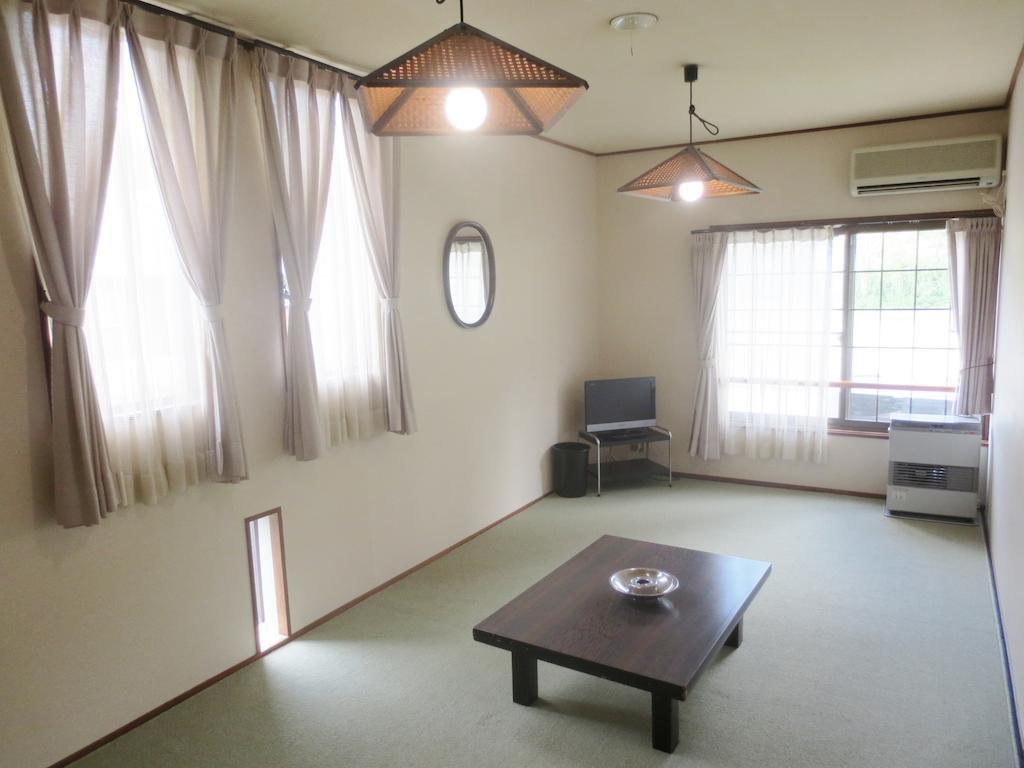 Pension Noah Yuzawa  Habitación foto